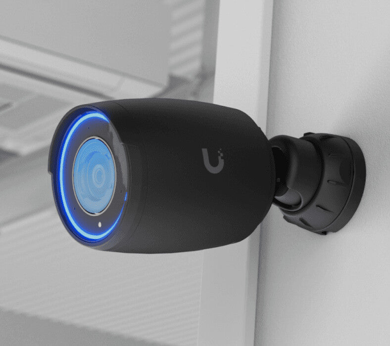 Ubiquiti AI Professional Stifthylsa IP-säkerhetskamera Inomhus & utomhus 3840 x 2160 pixlar Tak/vägg/stång