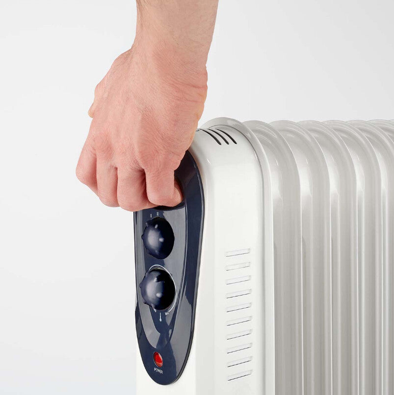 Nedis HTOI30WT11 elektrisk rumsvärmare inomhus Vit 2500 W Elektrisk oljevärmare