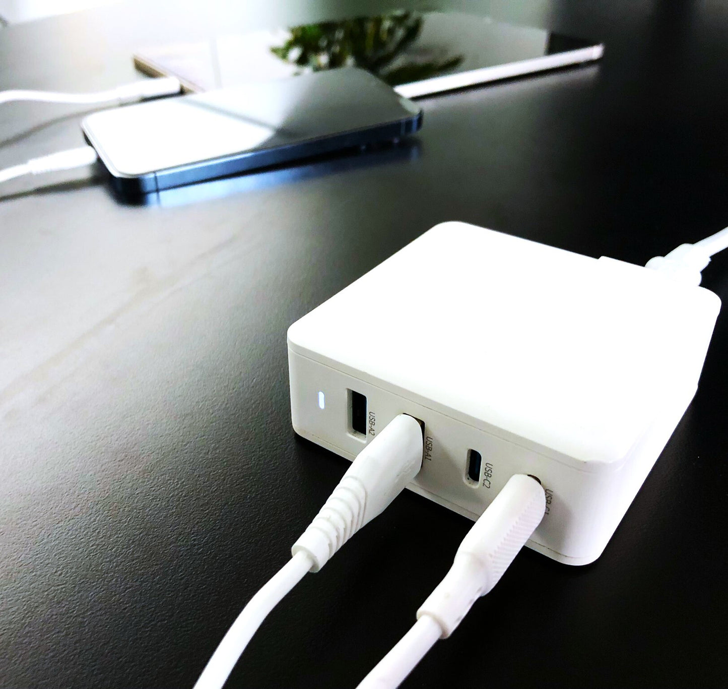 DUDAO Adapter GAN 100W Type Cx2+ 2xUSB White Universal Vit AC Snabb laddning inomhus
