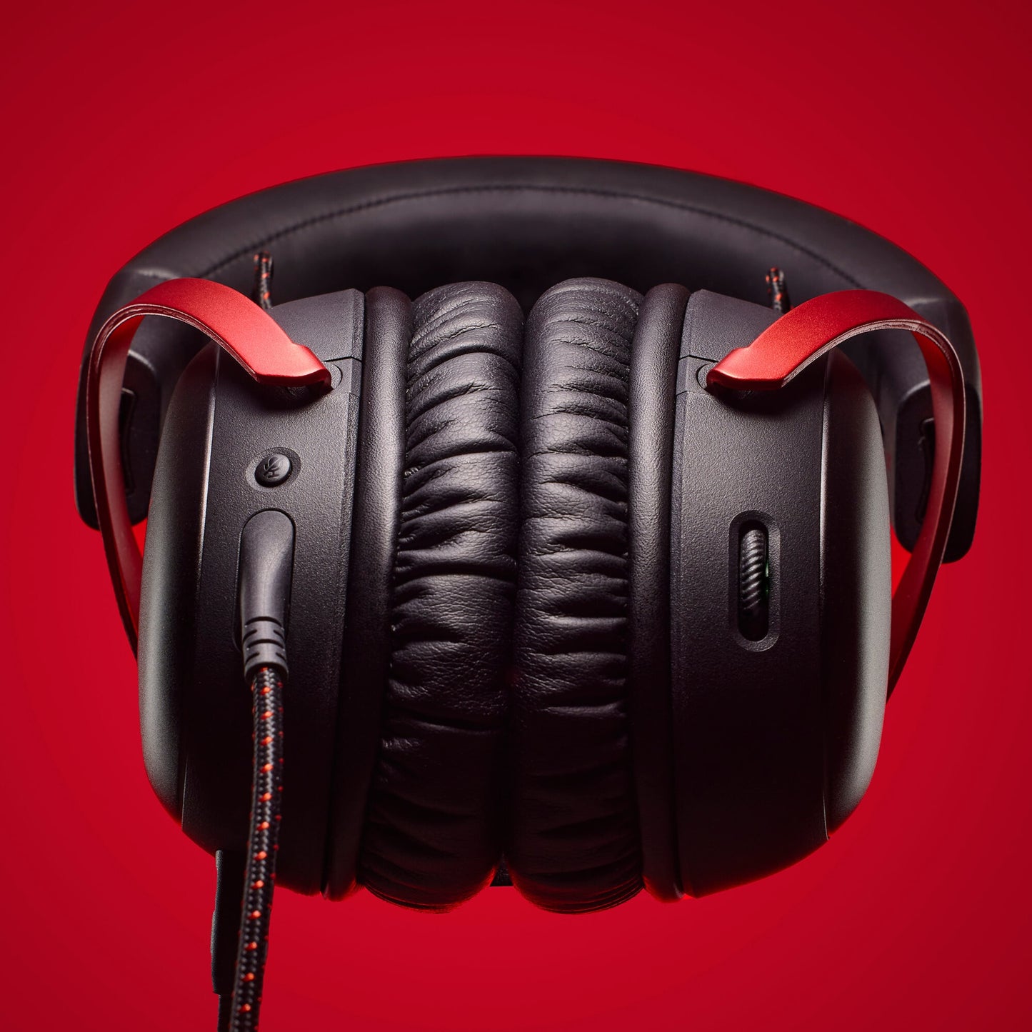 HyperX Cloud III – gamingheadset (svart)