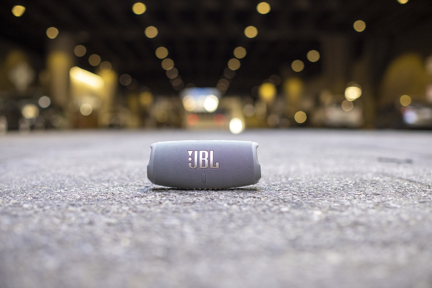 JBL Charge 5 GRÅ