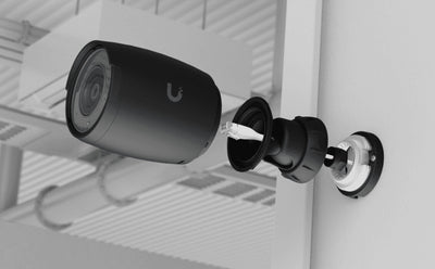 Ubiquiti AI Professional Stifthylsa IP-säkerhetskamera Inomhus & utomhus 3840 x 2160 pixlar Tak/vägg/stång