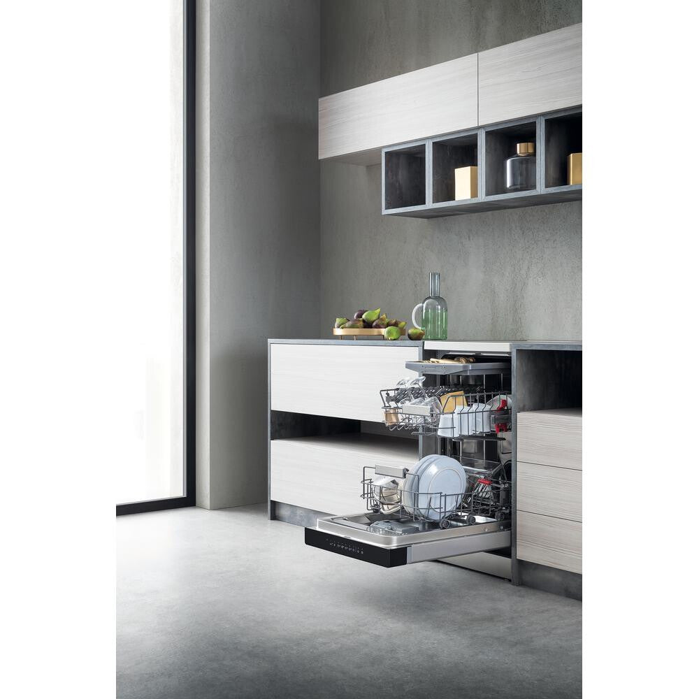 Whirlpool WSFO 3O23 PF X Fristående 10 kuvert E