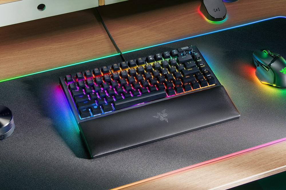 Razer BlackWidow V4 tangentbord Spela USB QWERTY Engelska (USA) Svart