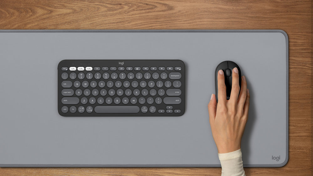 Logitech 910-007015 datormöss Resor Ambidextrous Trådlös RF + Bluetooth Optisk 4000 DPI