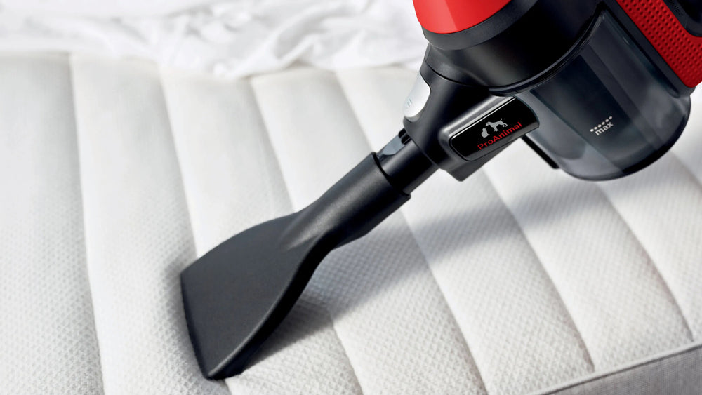 Bosch BCS711PET upprättstående dammsugare och elektrisk sopborste Skaftdammsugare Batteri Torr Utan påse 0,3 l Svart, Röd 3 Ah