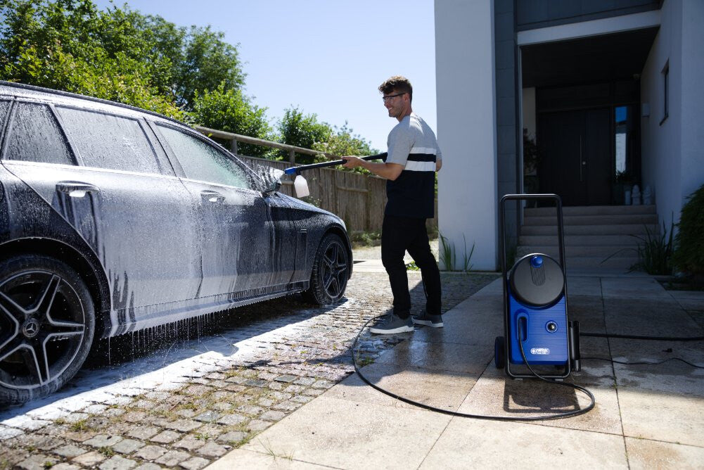 Nilfisk CORE 140 högtryckstvätt Upprätt Elektrisk 474 l/h Svart, Blå