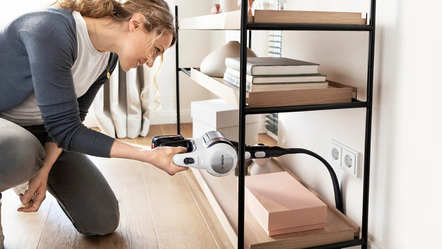 Bosch BCS711XXL upprättstående dammsugare och elektrisk sopborste Skaftdammsugare Batteri Torr Utan påse 0,3 l Vit 3 Ah