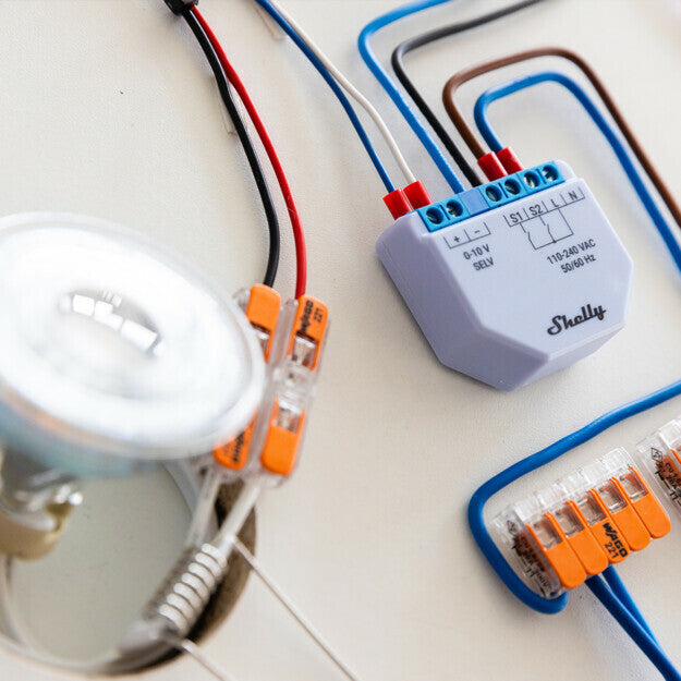 Shelly Plus 0-10V Inbyggd Dimmer Blå, Grå
