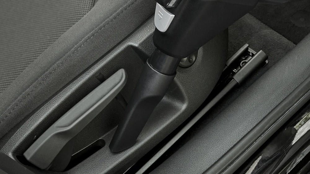 Bosch BCS711XXL upprättstående dammsugare och elektrisk sopborste Skaftdammsugare Batteri Torr Utan påse 0,3 l Vit 3 Ah