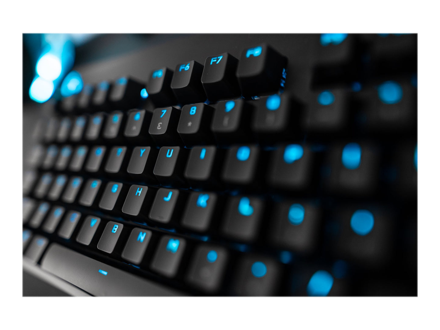 Logitech G Pro Mechanical Gaming Keyboard – GX Blue Clicky, RGB, Pan Nordic, Kompakt TKL, USB (Svart)