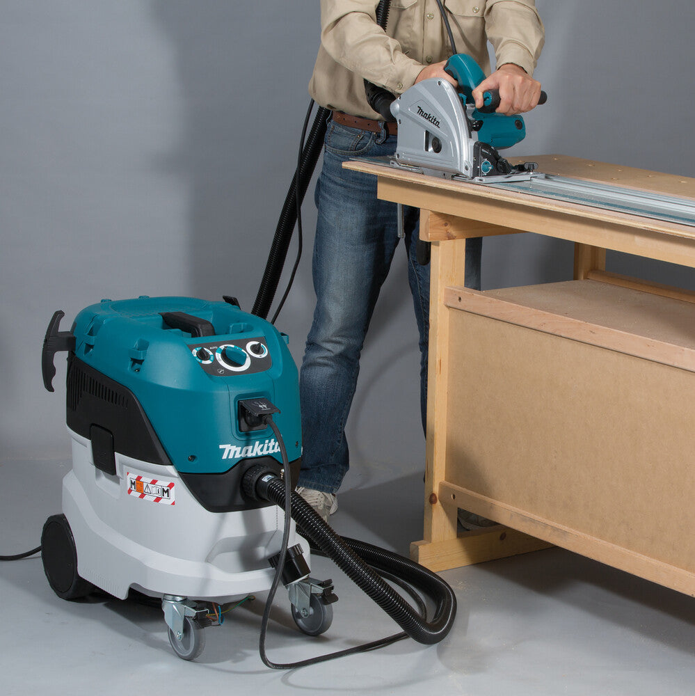 Makita VC4210M dammsugare 34 l Trummdammsugare Torr&våt 1200 W Kombinationsspis